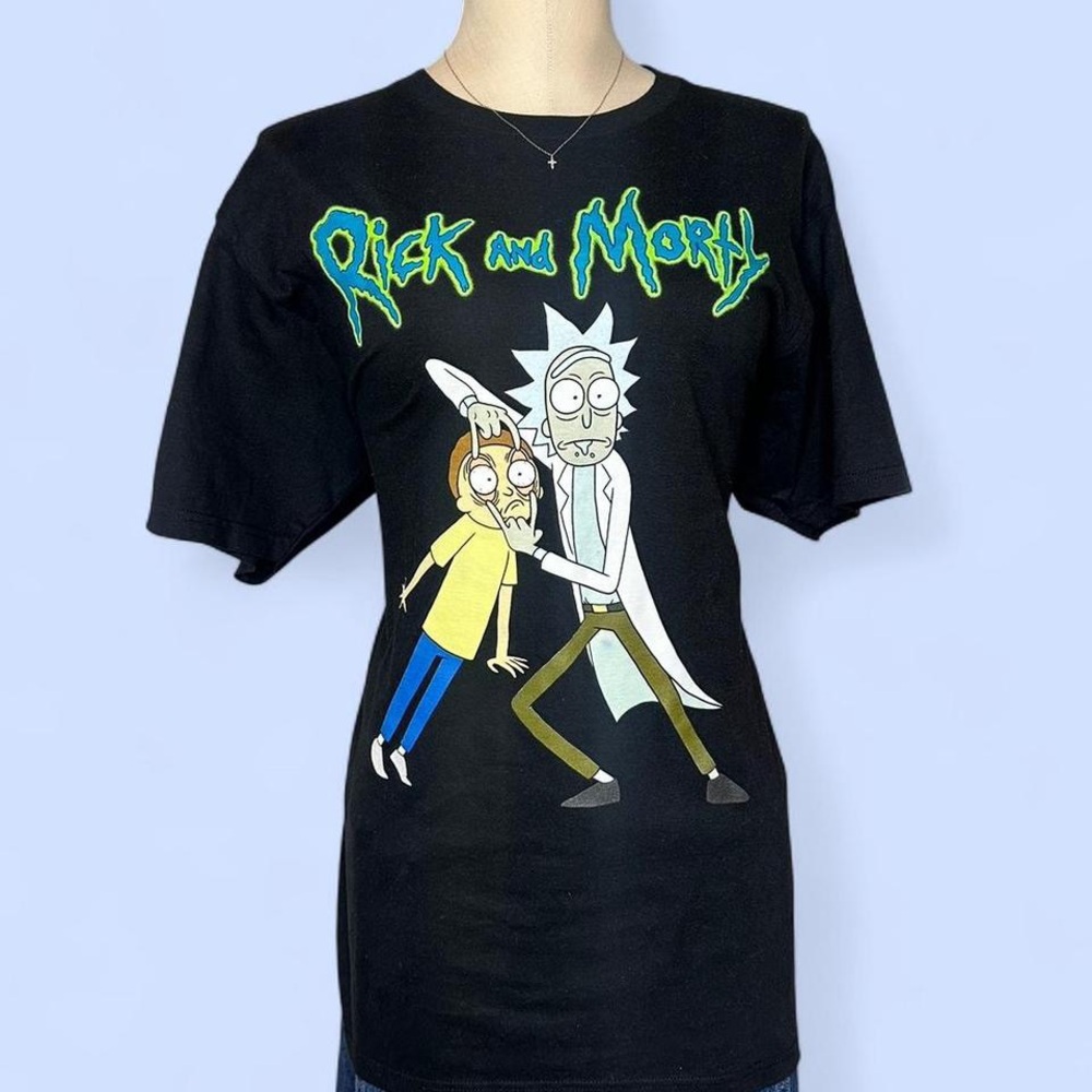 Rick and Morty Graphic Tee Men’s L